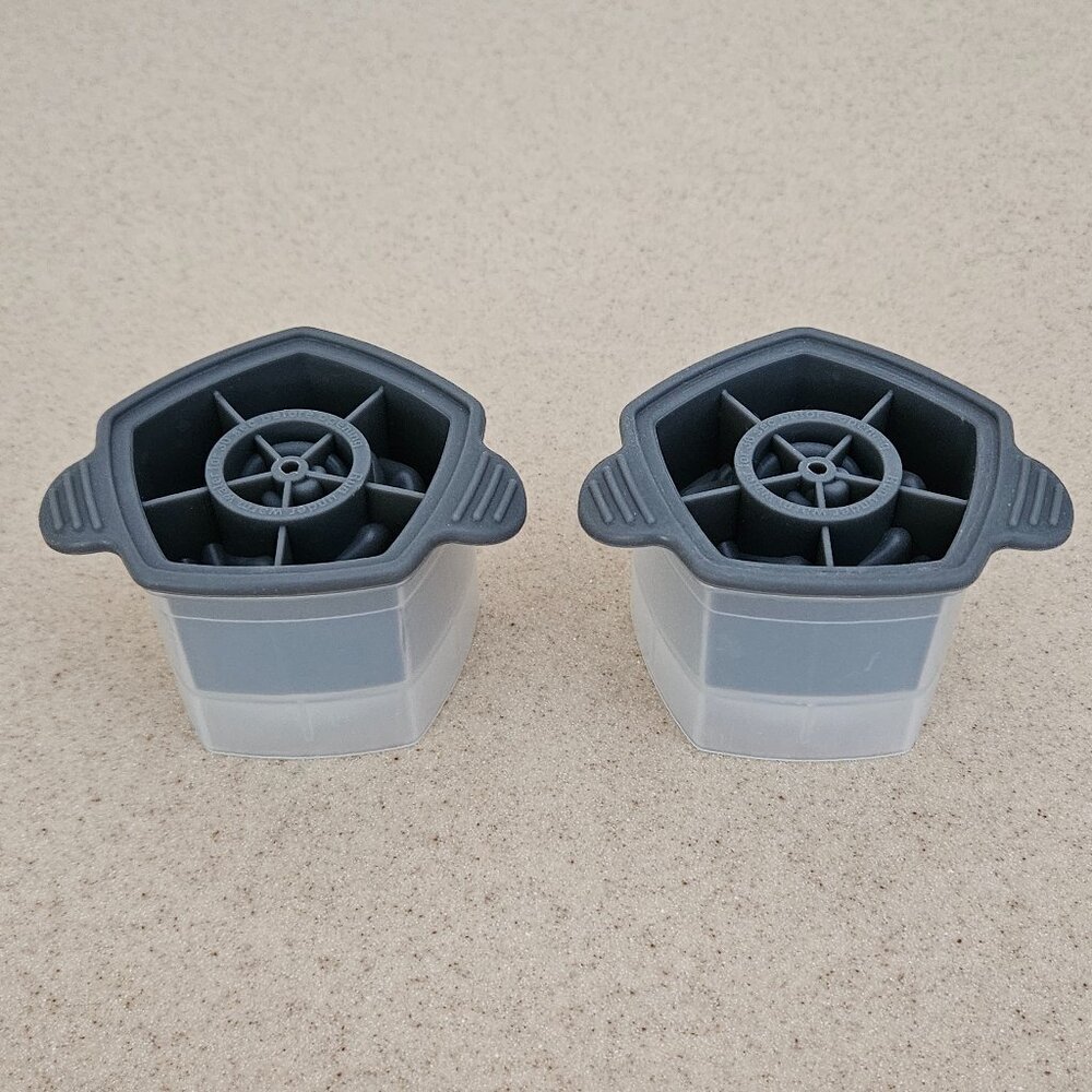 RARE 2 TOVOLO ROSE FLOWER FLORAL ANNIVERSARY WEDDING ICE CUBE MOLD SLOW MELTING